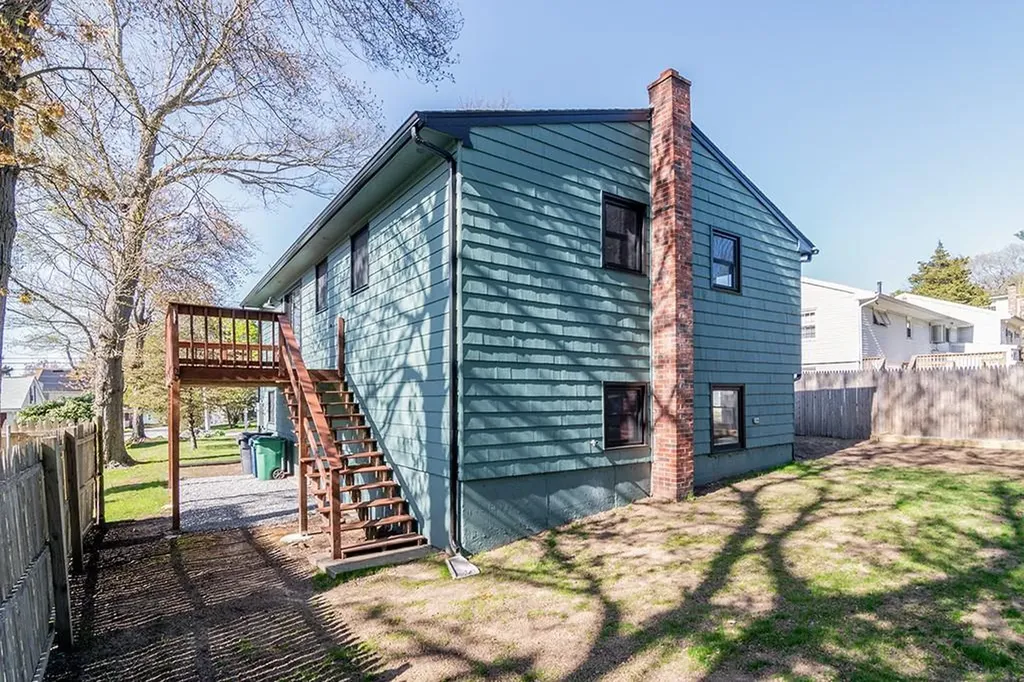 332 Tiffany Avenue Warwick RI 02889