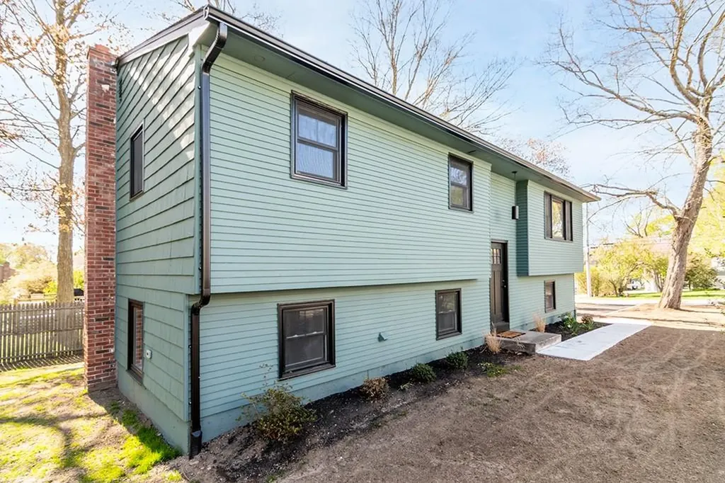 332 Tiffany Avenue Warwick RI 02889