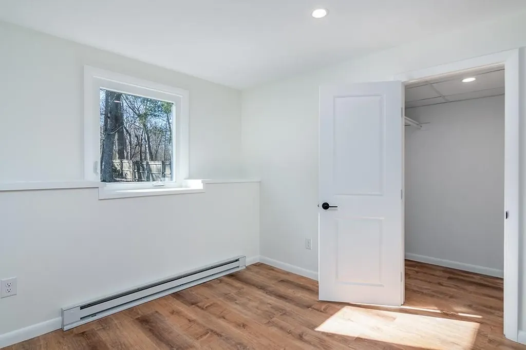 332 Tiffany Avenue Warwick RI 02889
