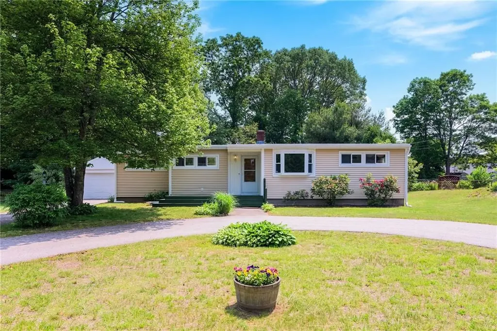 7 Stuart Street Westerly RI 02891