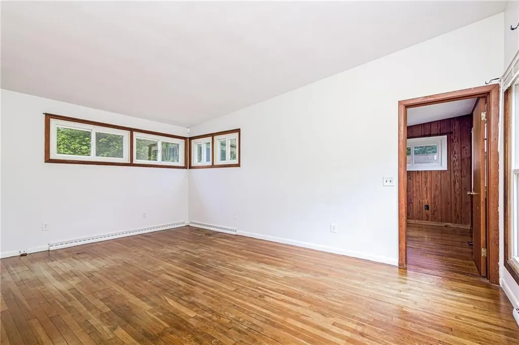 7 Stuart Street Westerly RI 02891