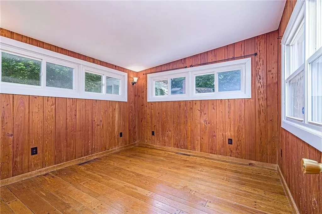 7 Stuart Street Westerly RI 02891