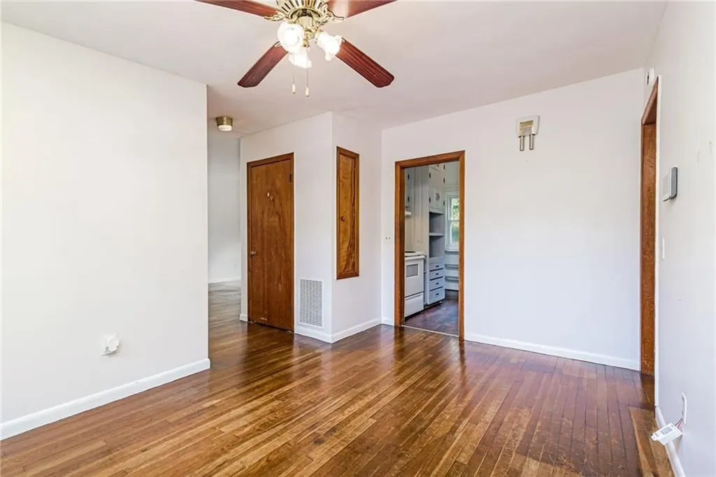 7 Stuart Street Westerly RI 02891