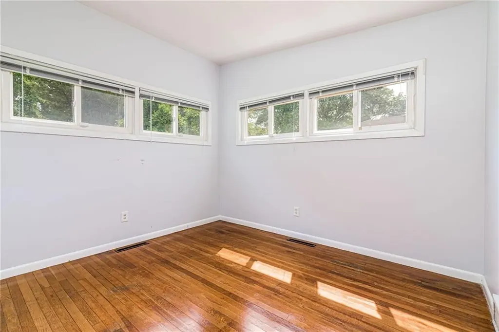 7 Stuart Street Westerly RI 02891
