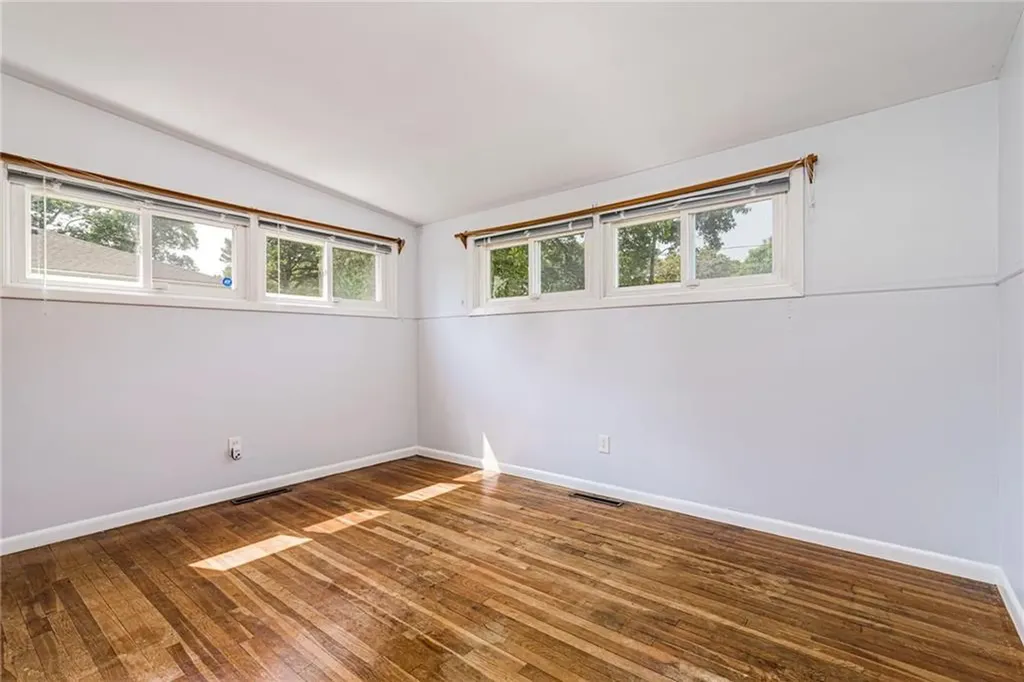 7 Stuart Street Westerly RI 02891