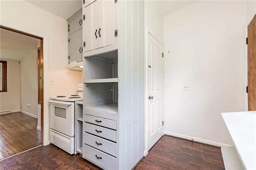 7 Stuart Street Westerly RI 02891