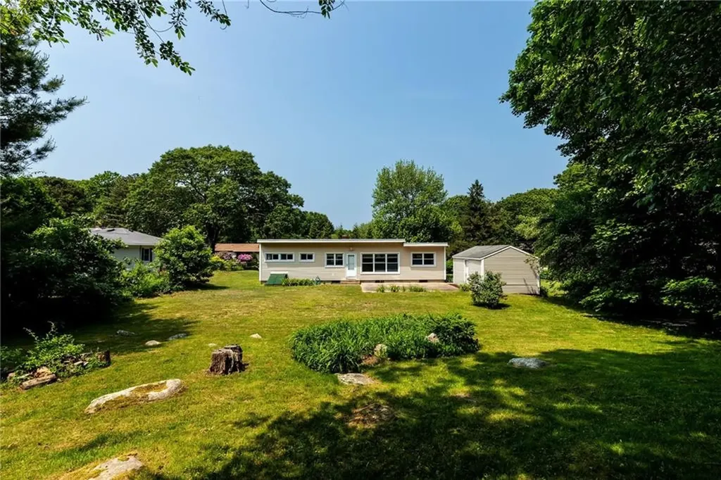 7 Stuart Street Westerly RI 02891
