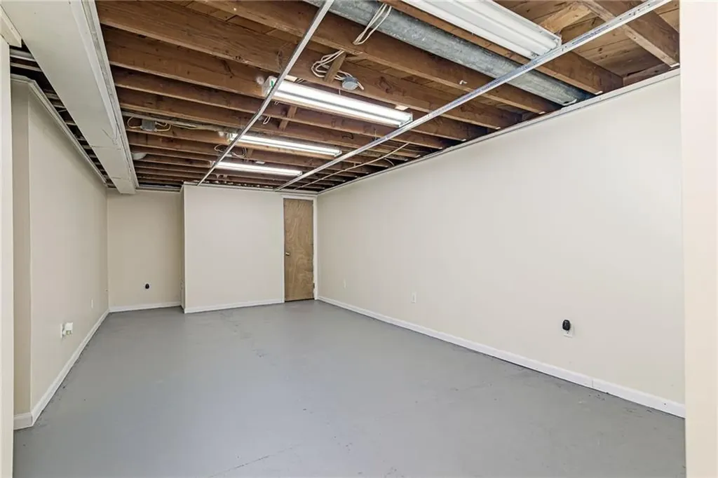 7 Stuart Street Westerly RI 02891