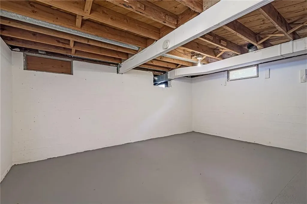 7 Stuart Street Westerly RI 02891