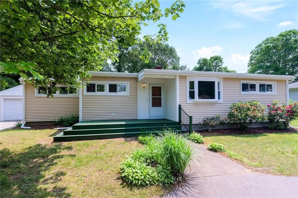 7 Stuart Street Westerly RI 02891