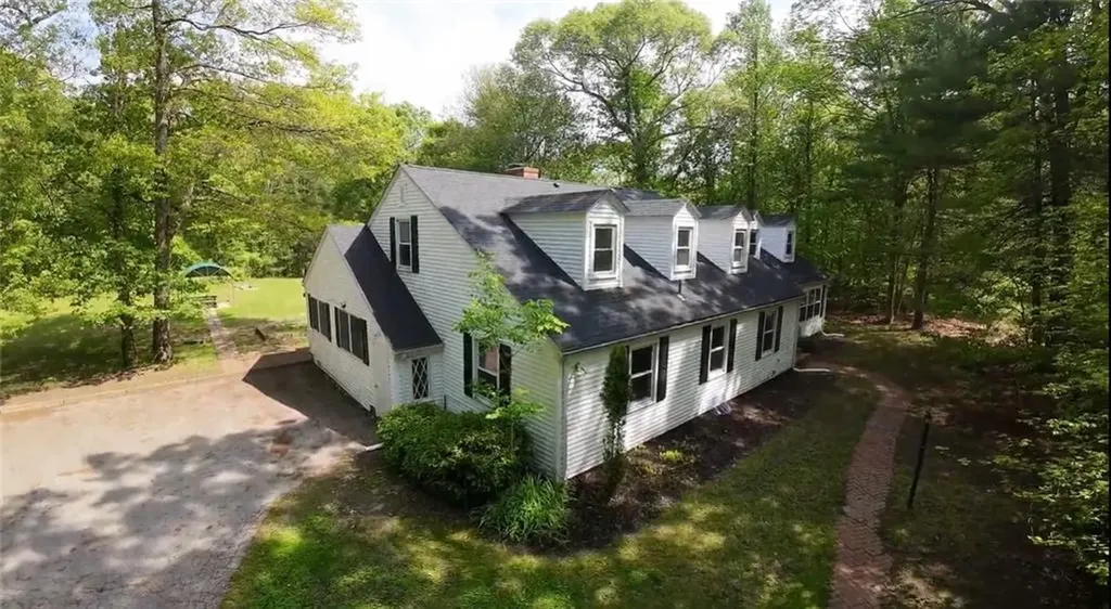 2699 Wallum Lake Road Burrillville RI 02859