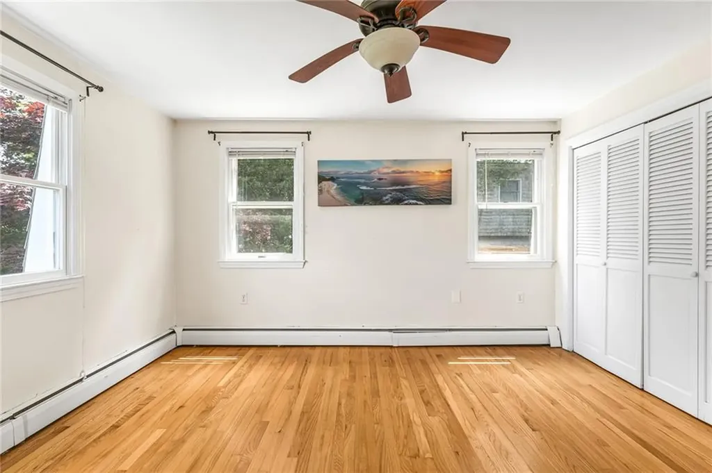 44 Summit Road Portsmouth RI 02871