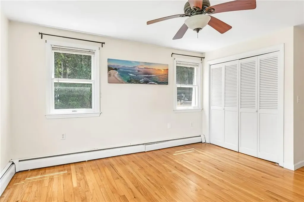 44 Summit Road Portsmouth RI 02871