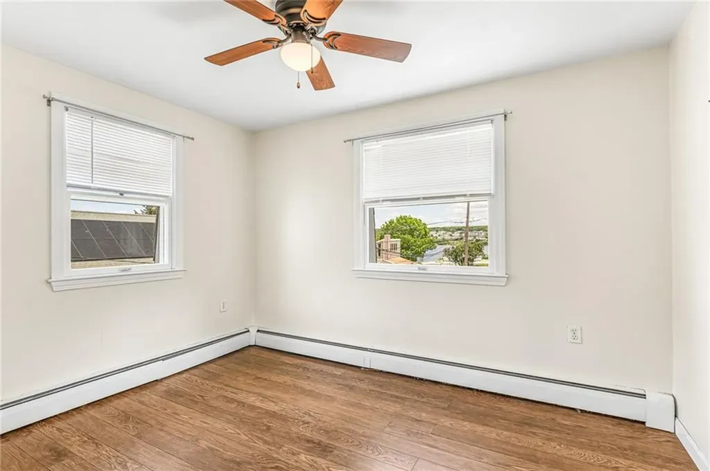 44 Summit Road Portsmouth RI 02871