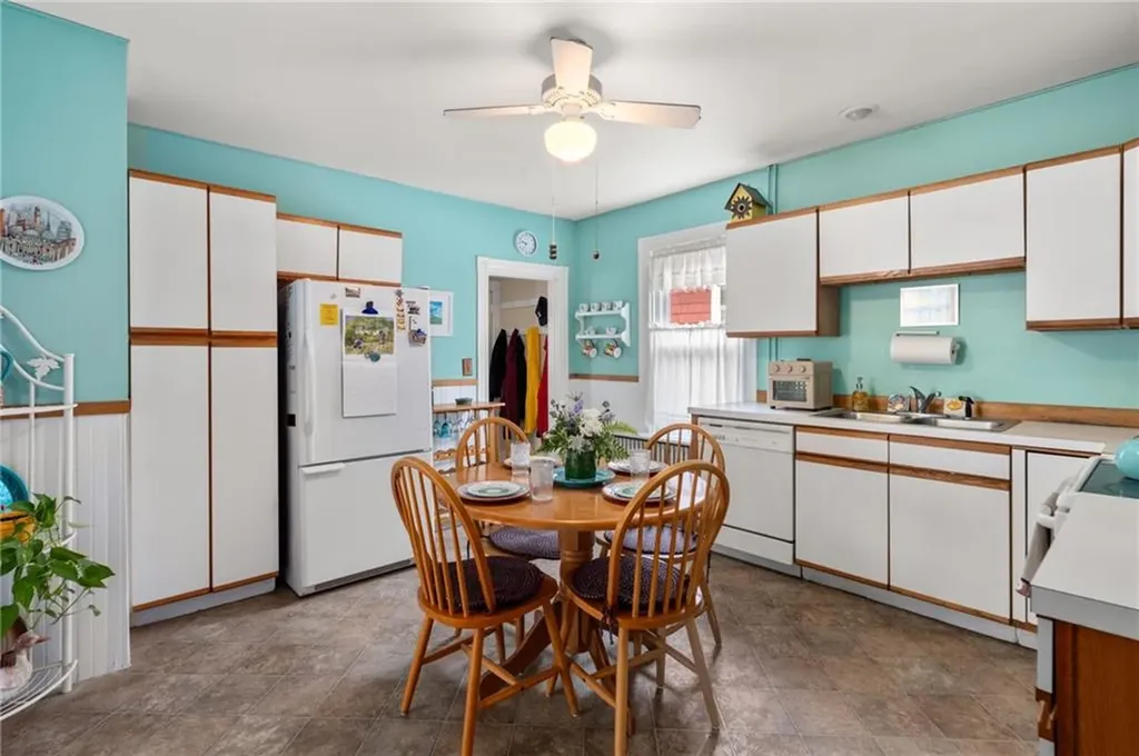 48 Webster Street Newport RI 02840