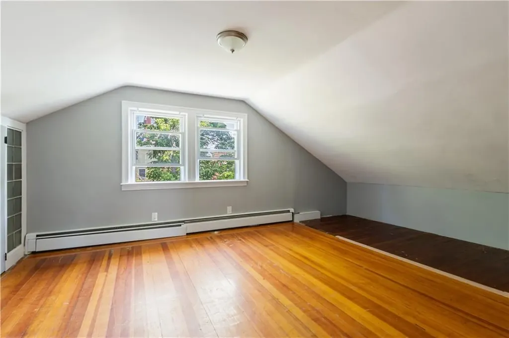 103 Henrietta Street Providence RI 02904