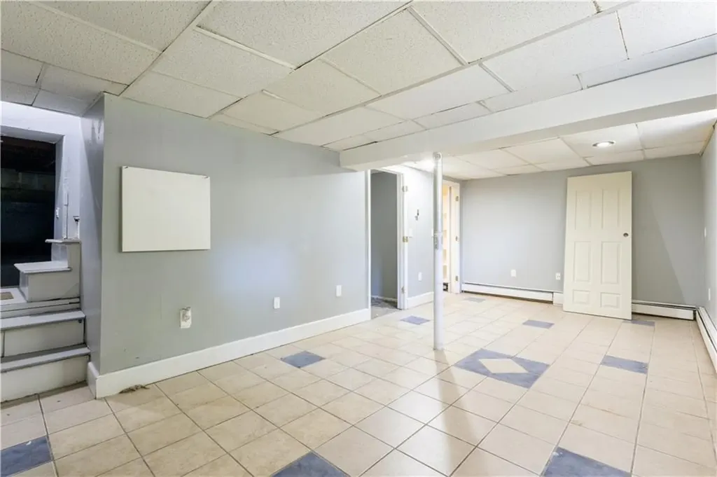 103 Henrietta Street Providence RI 02904