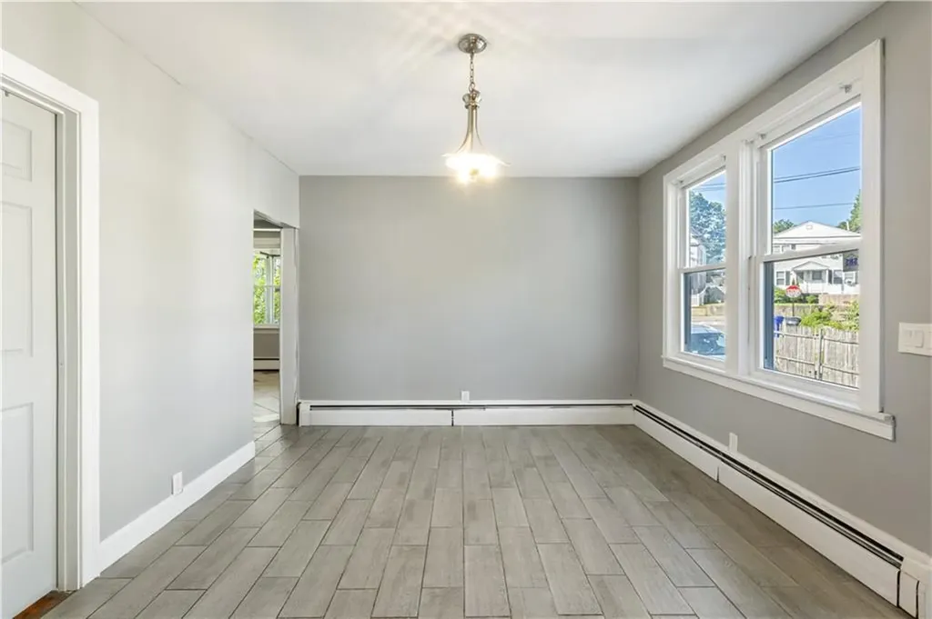 103 Henrietta Street Providence RI 02904