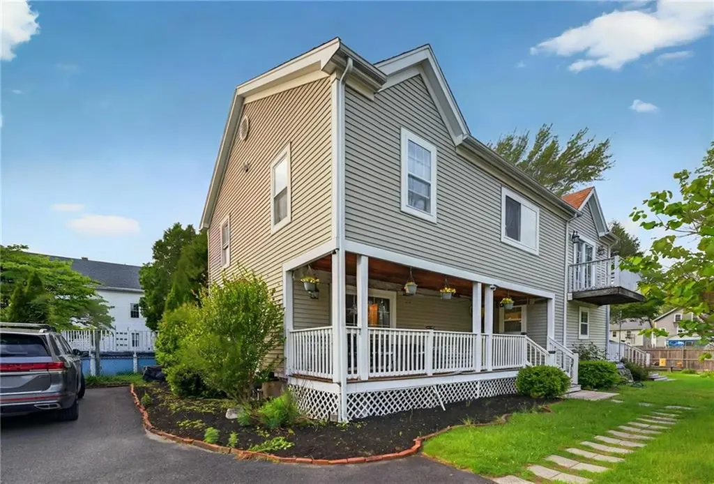 69 Arnold Street Lincoln RI 02865