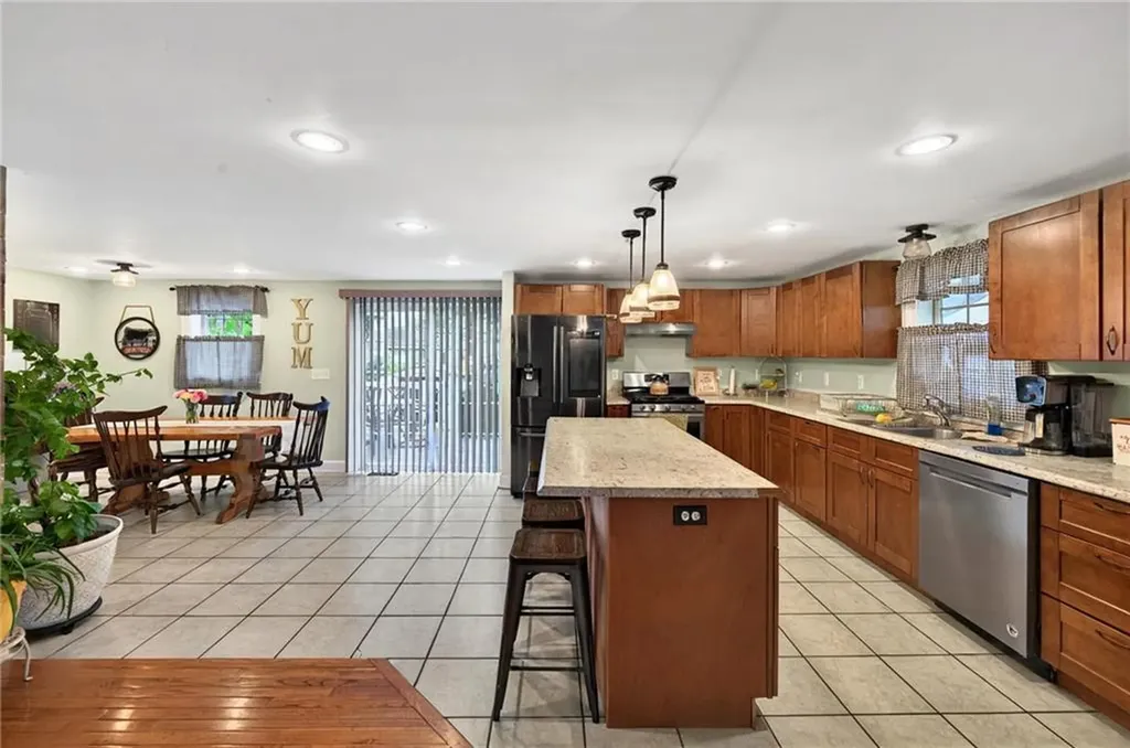 69 Arnold Street Lincoln RI 02865