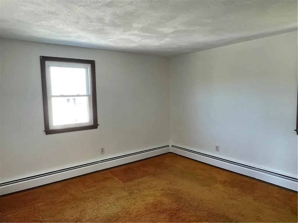 154 Aylsworth Avenue Woonsocket RI 02895