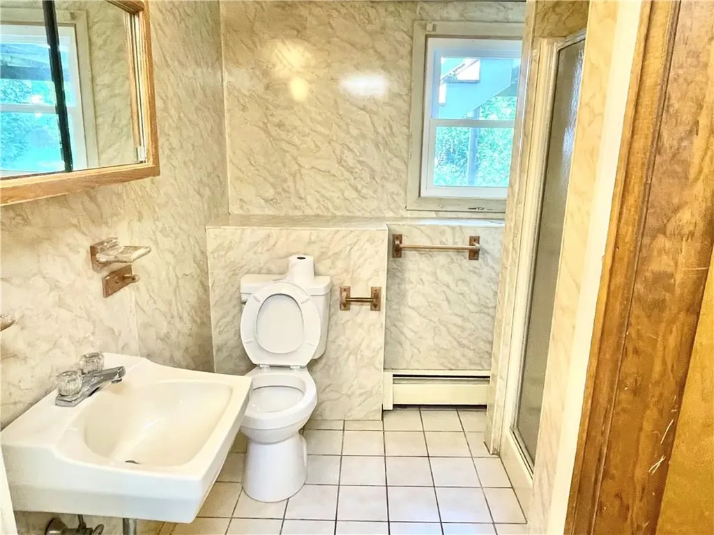 154 Aylsworth Avenue Woonsocket RI 02895