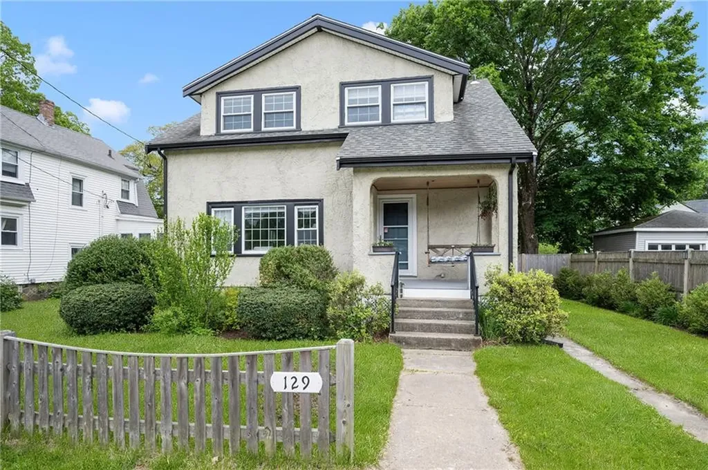129 Oakland Street Mansfield MA 02048