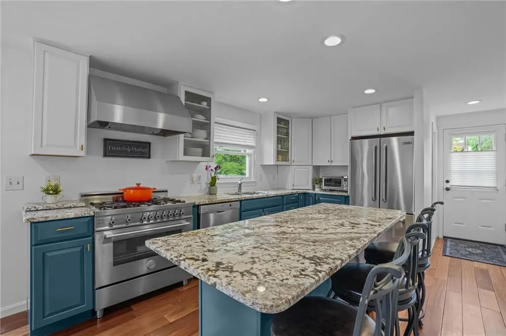30 Lloyd Phillips Court Pawtucket RI 02861