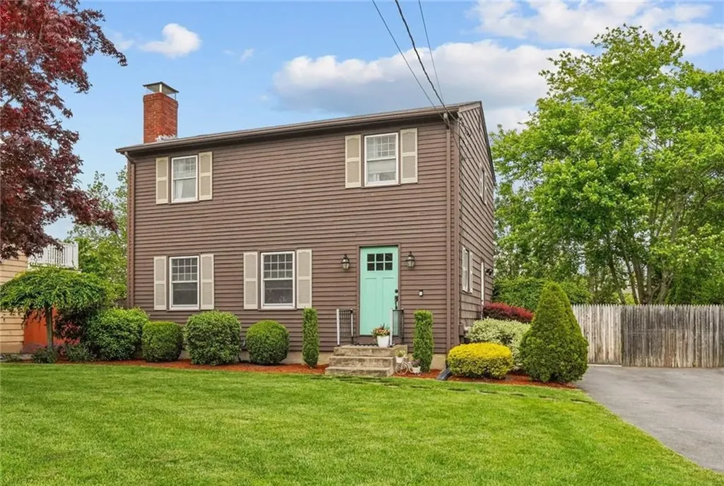30 Lloyd Phillips Court Pawtucket RI 02861