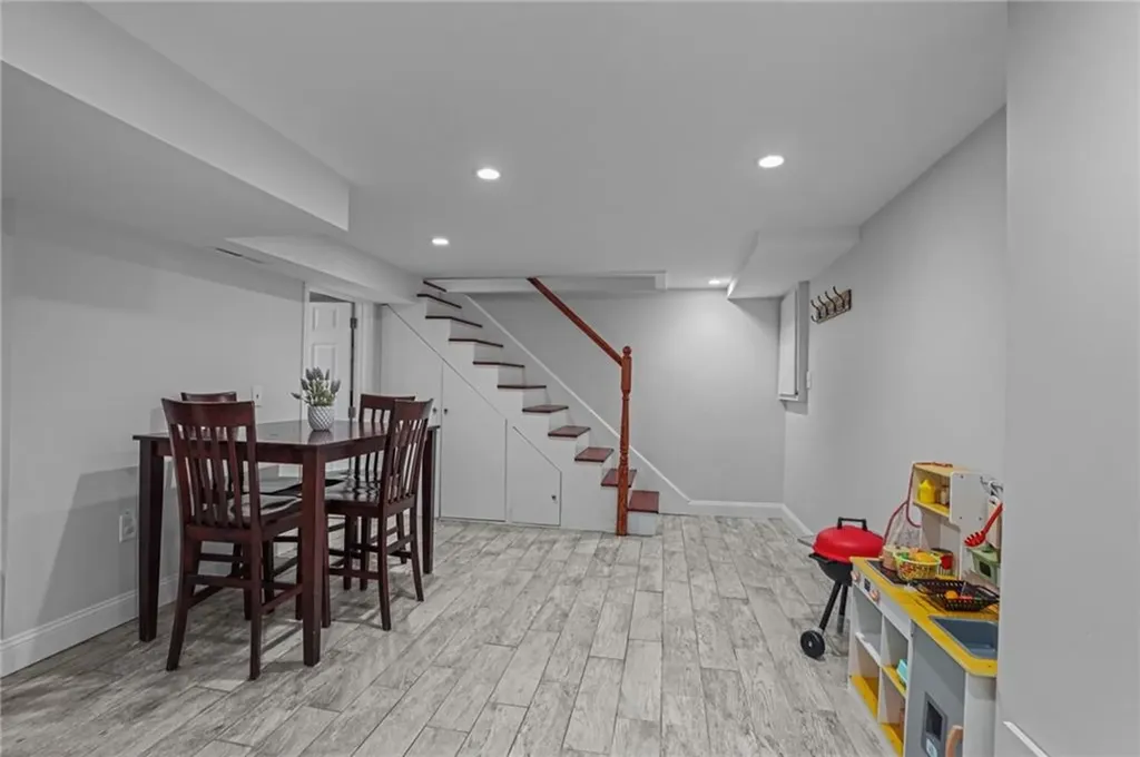 30 Lloyd Phillips Court Pawtucket RI 02861