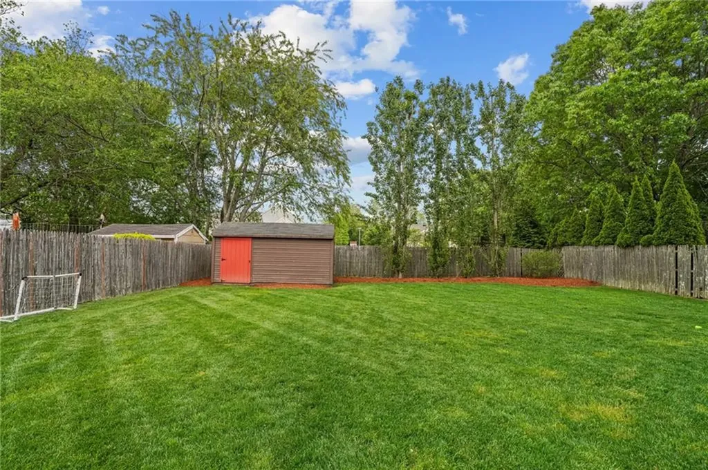 30 Lloyd Phillips Court Pawtucket RI 02861