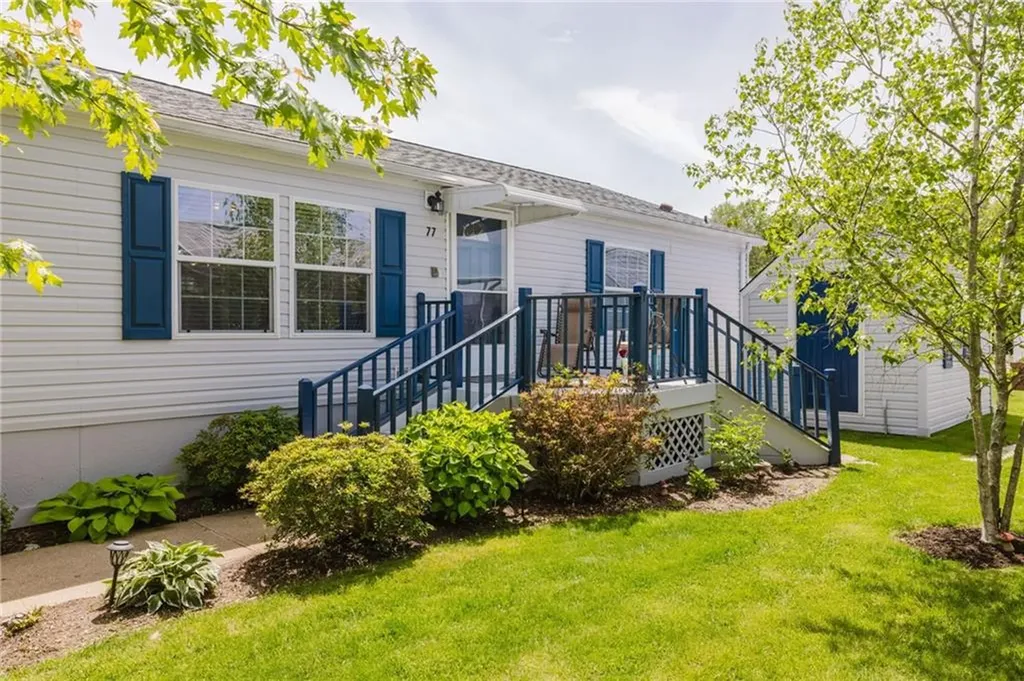 77 Robin Drive Tiverton RI 02878