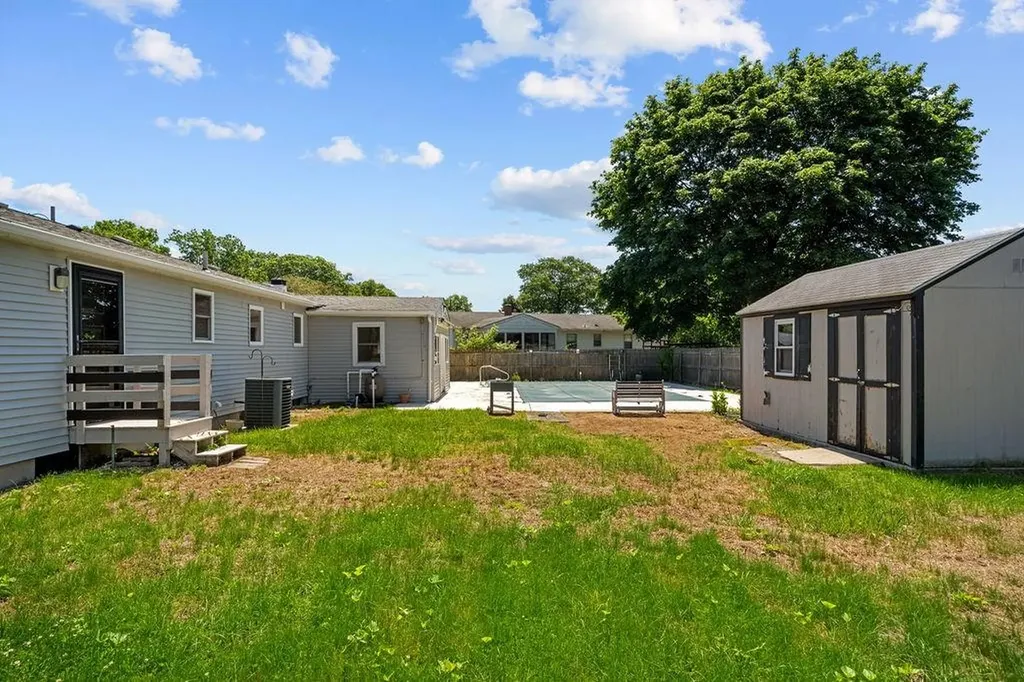 5 Middlefield Drive Warwick RI 02889