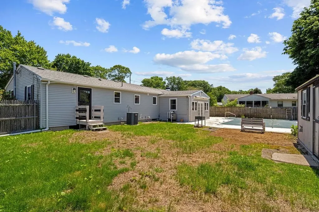 5 Middlefield Drive Warwick RI 02889