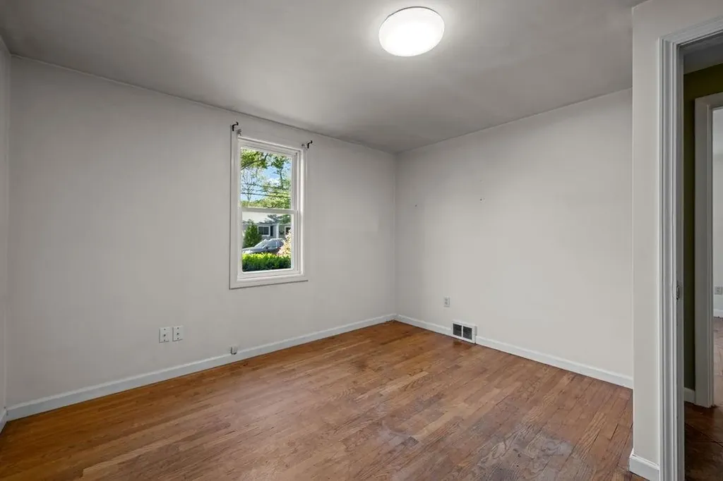5 Middlefield Drive Warwick RI 02889