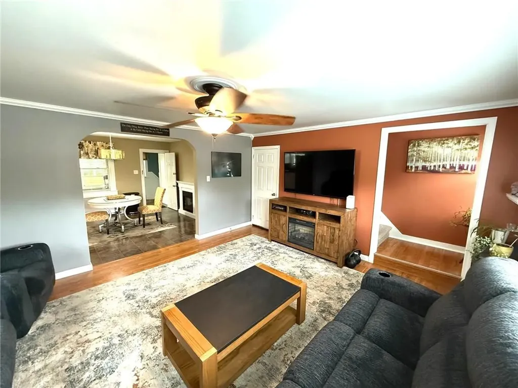 183 Linden Avenue Woonsocket RI 02895