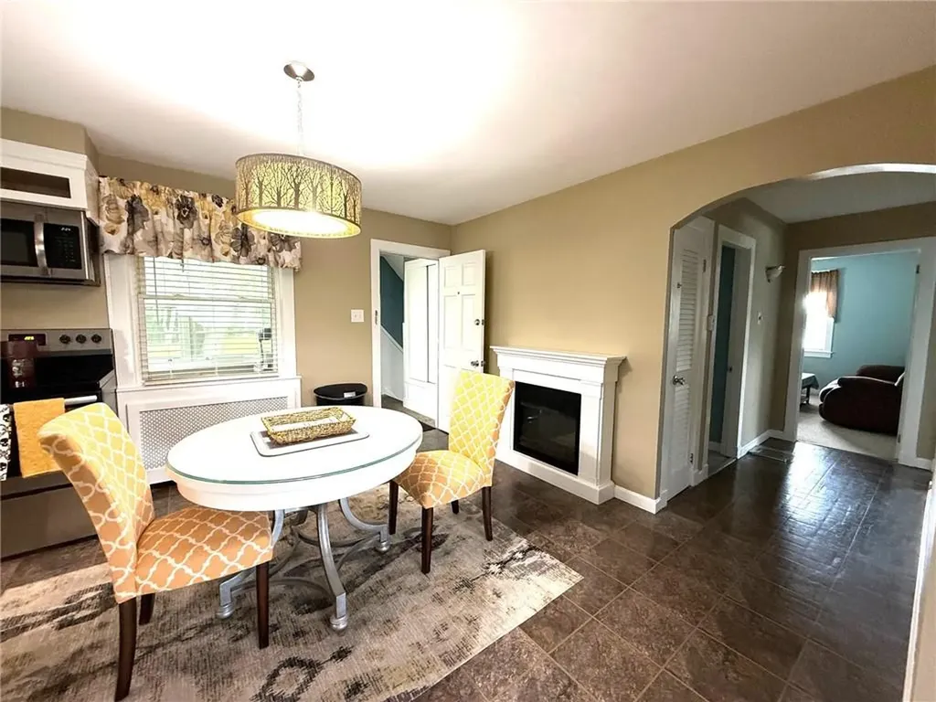 183 Linden Avenue Woonsocket RI 02895