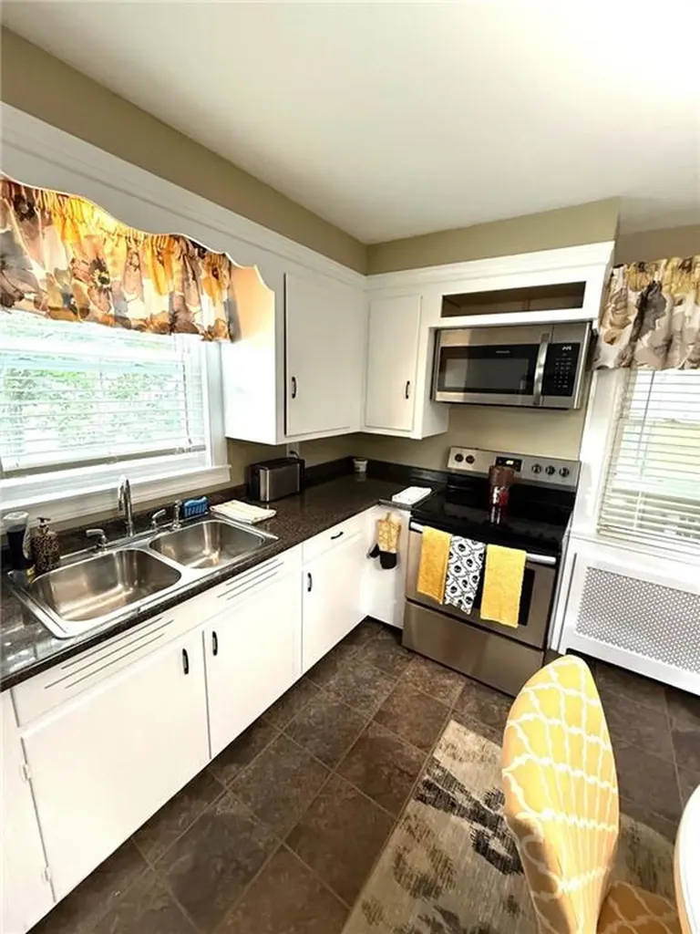 183 Linden Avenue Woonsocket RI 02895