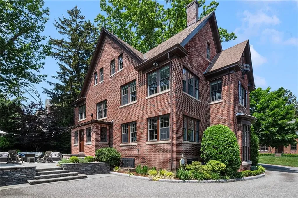 75 Hazard Avenue Providence RI 02906