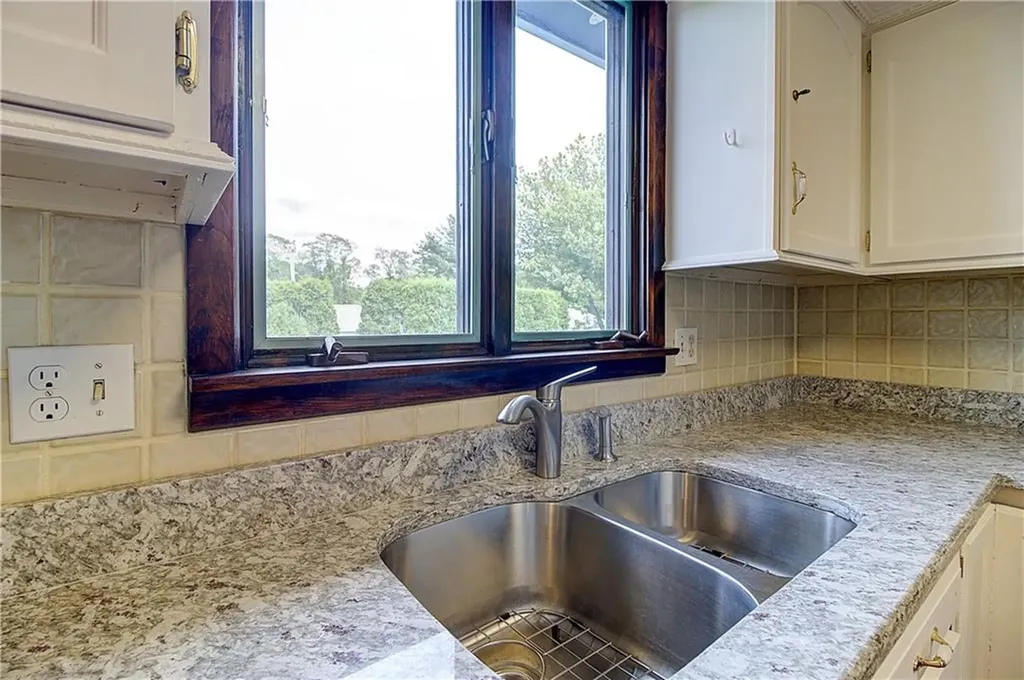 25 Bonaparte Street North Providence RI 02904