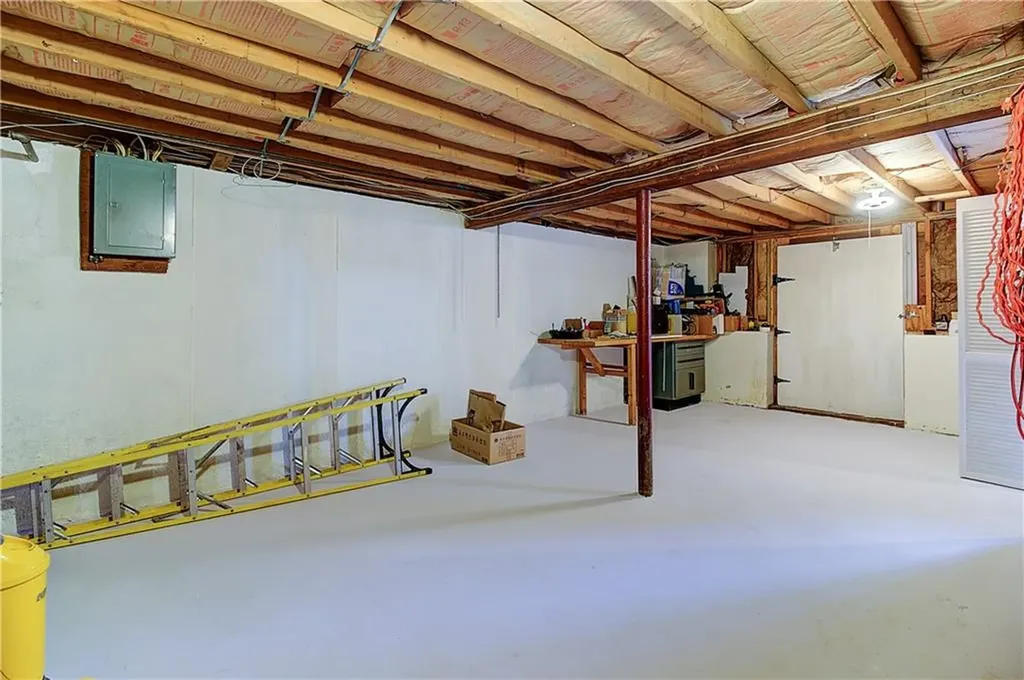 25 Bonaparte Street North Providence RI 02904