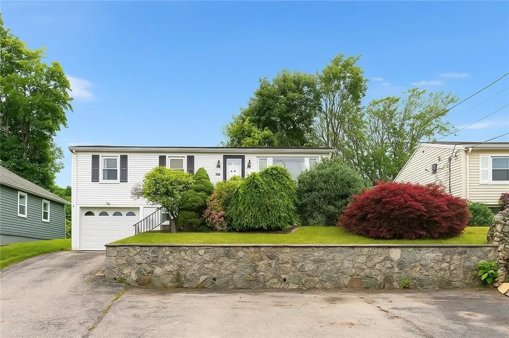 65 Winfield Road Johnston RI 02919