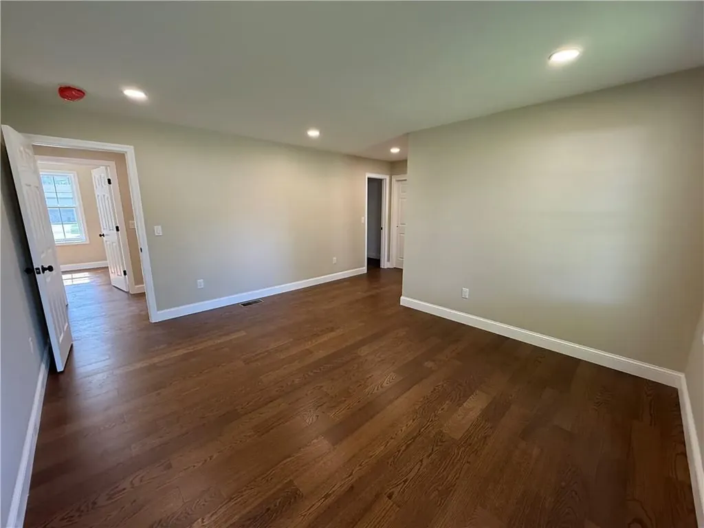 189 Pleasant View Avenue Smithfield RI 02917