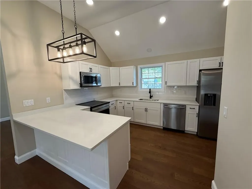 189 Pleasant View Avenue Smithfield RI 02917