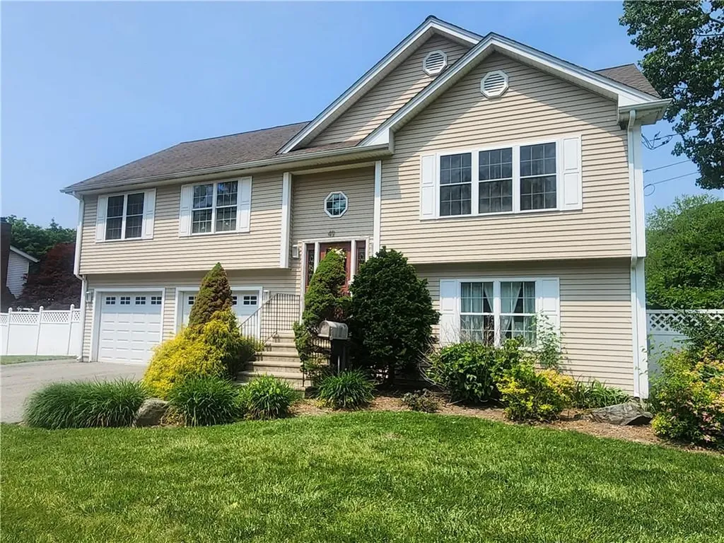 49 Wine Street Cranston RI 02920