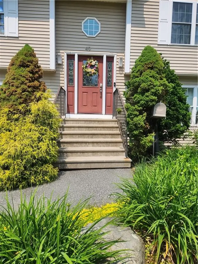 49 Wine Street Cranston RI 02920