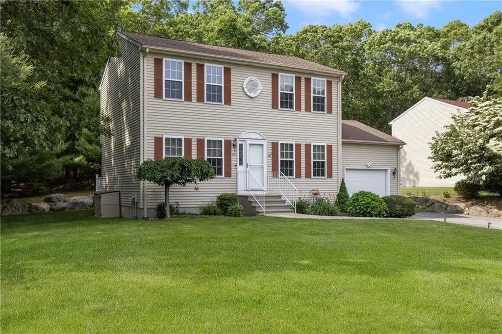 24 Cobblestone Terrace Coventry RI 02816