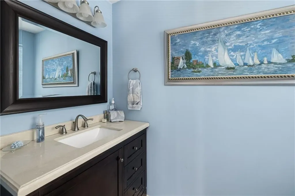 24 Cobblestone Terrace Coventry RI 02816