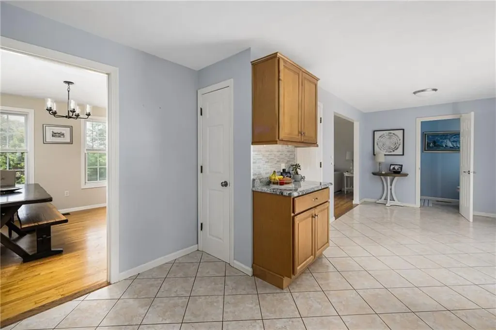 24 Cobblestone Terrace Coventry RI 02816