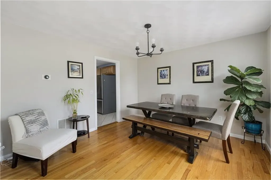 24 Cobblestone Terrace Coventry RI 02816